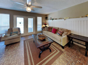 Stunning home in Perdido Key with Outdoor swimming pool, Swimming pool and 1 Bedrooms